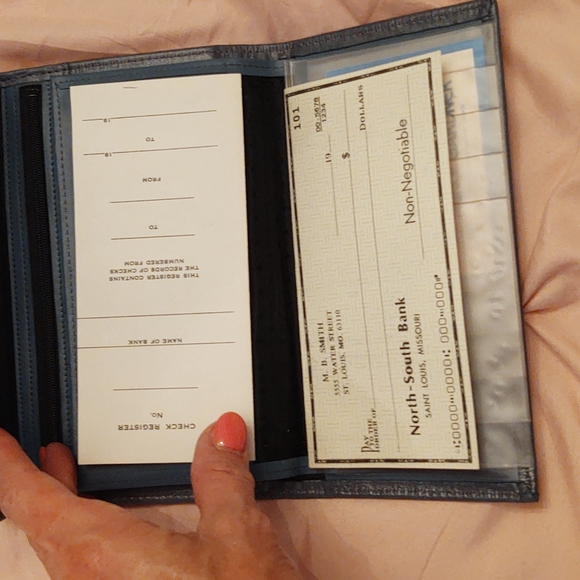 Vintage NWOT Princess Gardner wallet - Picture 5 of 10